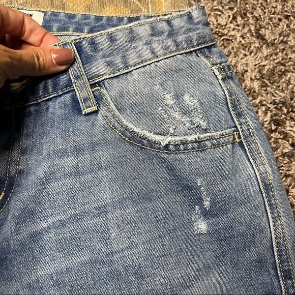 One X One Teaspoon Distressed Freebirds Boyfriend Cut Jeans - Picture 6 of 10